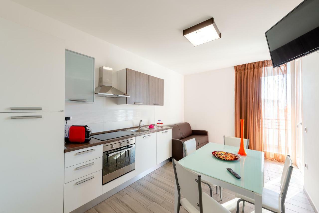 Boca Marina Aparthotel Alba Adriatica Exterior photo